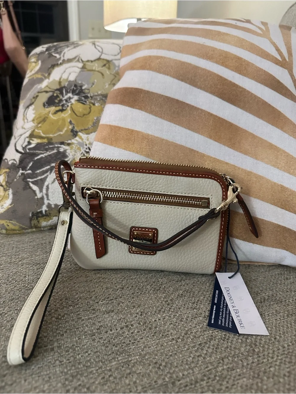 Dooney & Bourke Pebble Grain Camera Zip Crossbody Wristlet Bone Cream ZR120
